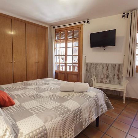Hotel Lamoga Llavorsí Buitenkant foto