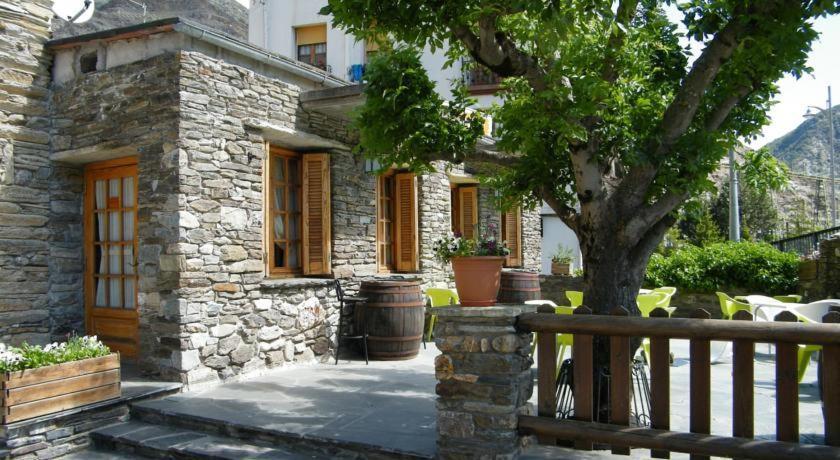 Hotel Lamoga Llavorsí Buitenkant foto