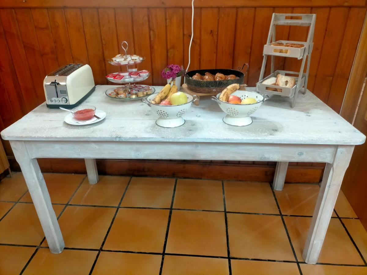 Hotel Lamoga Llavorsí Buitenkant foto