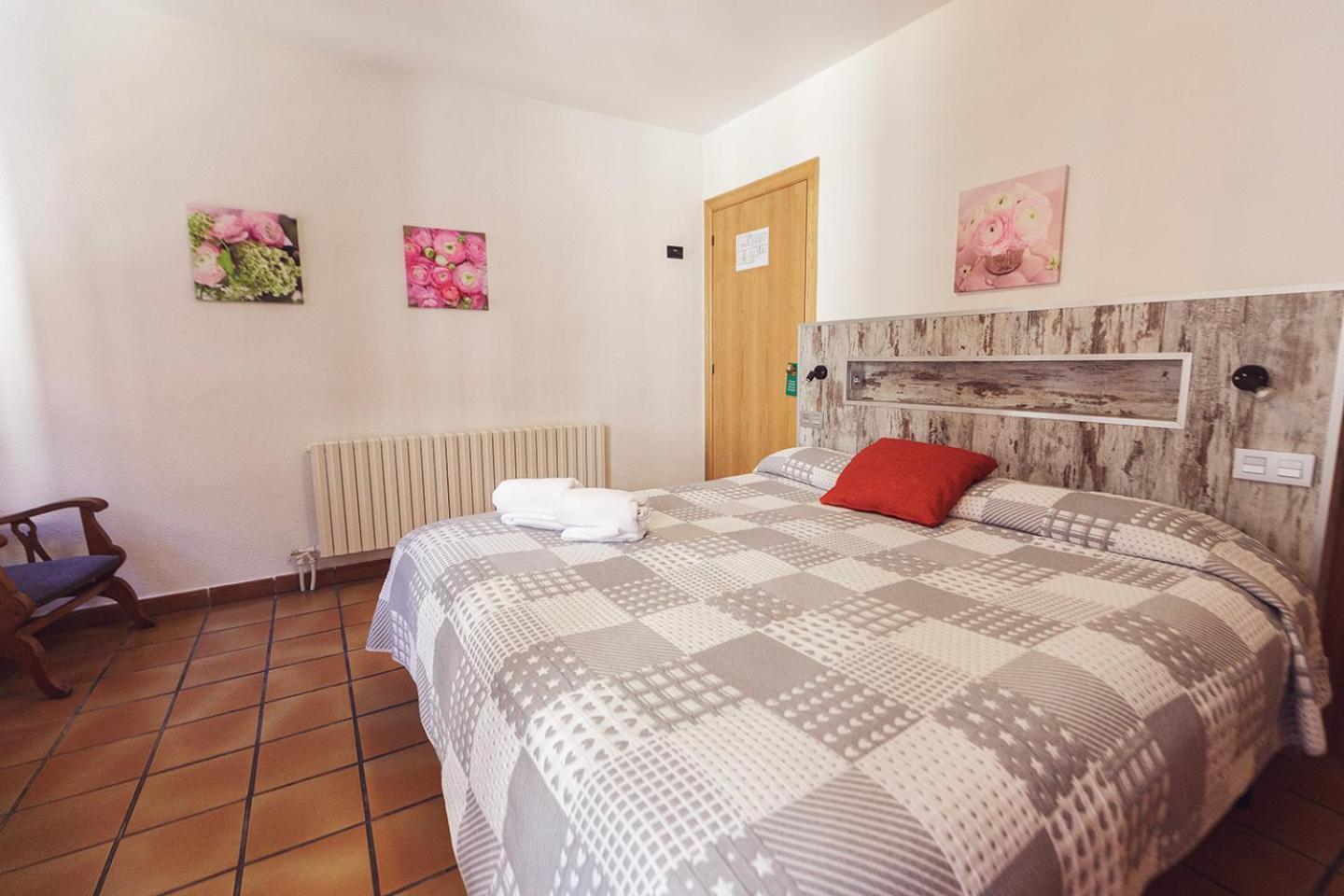 Hotel Lamoga Llavorsí Buitenkant foto