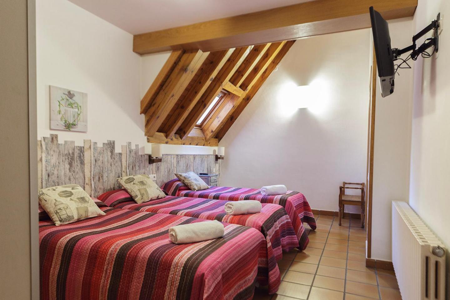 Hotel Lamoga Llavorsí Buitenkant foto
